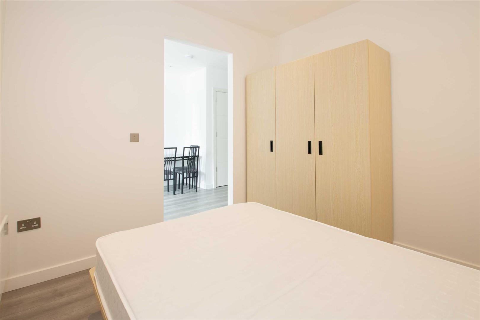 2 Foxhunter Drive, Linford Wood, Milton Keynes